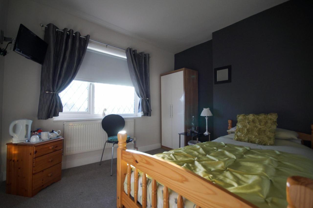 Fifth Milestone Cottage Dunnington Chambre photo